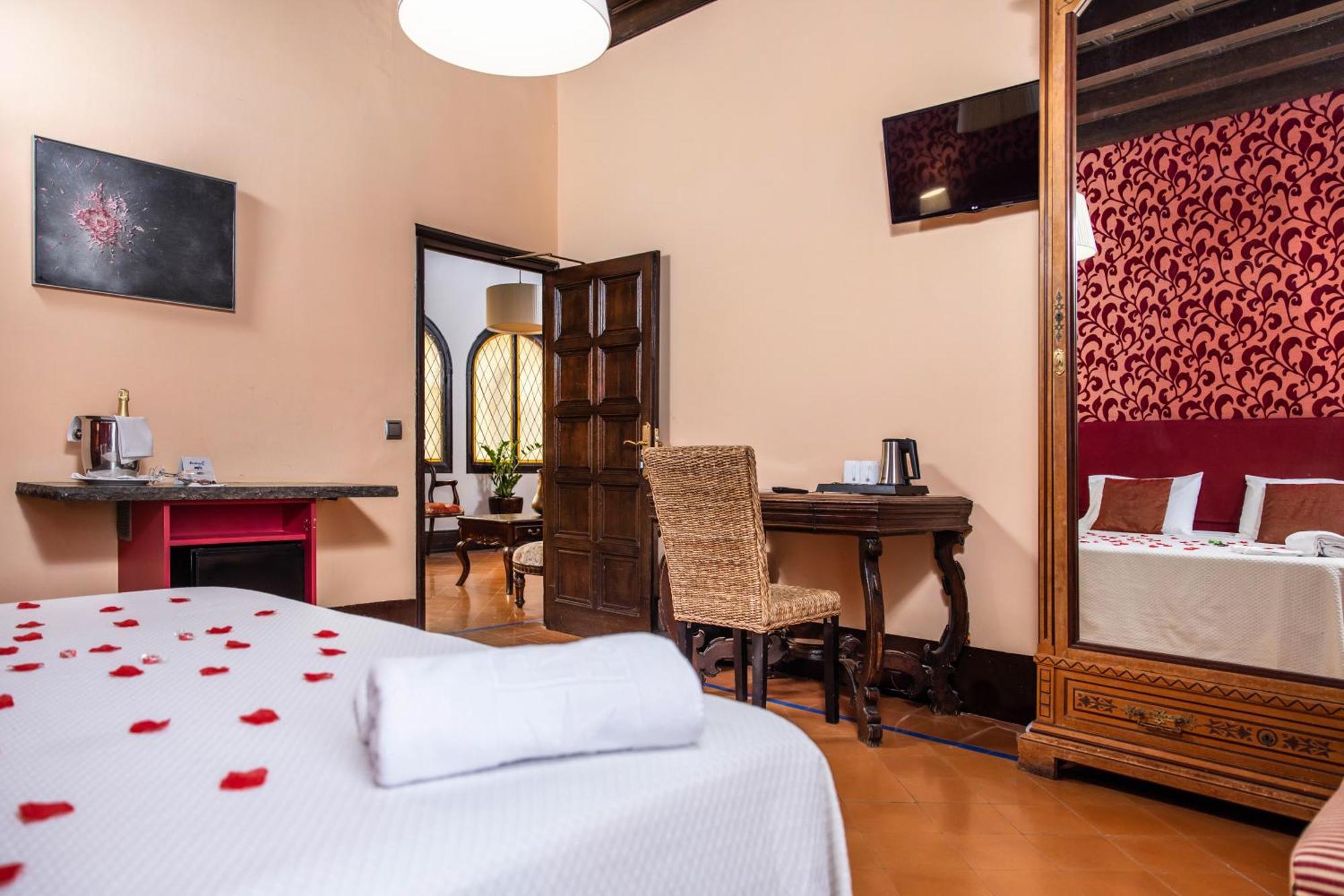 Rvhotels Palau Lo Mirador Torroella de Montgrí Eksteriør bilde